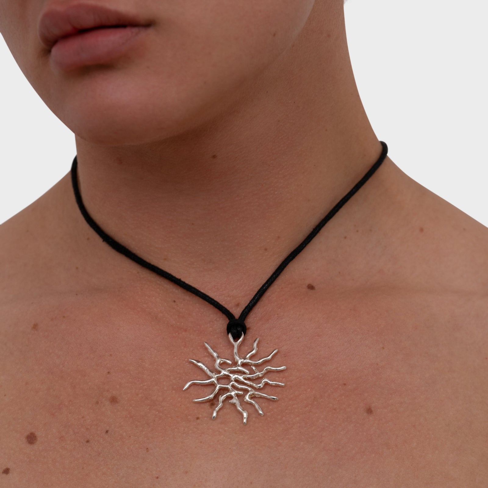 SOLAR PENDANT ON CORD