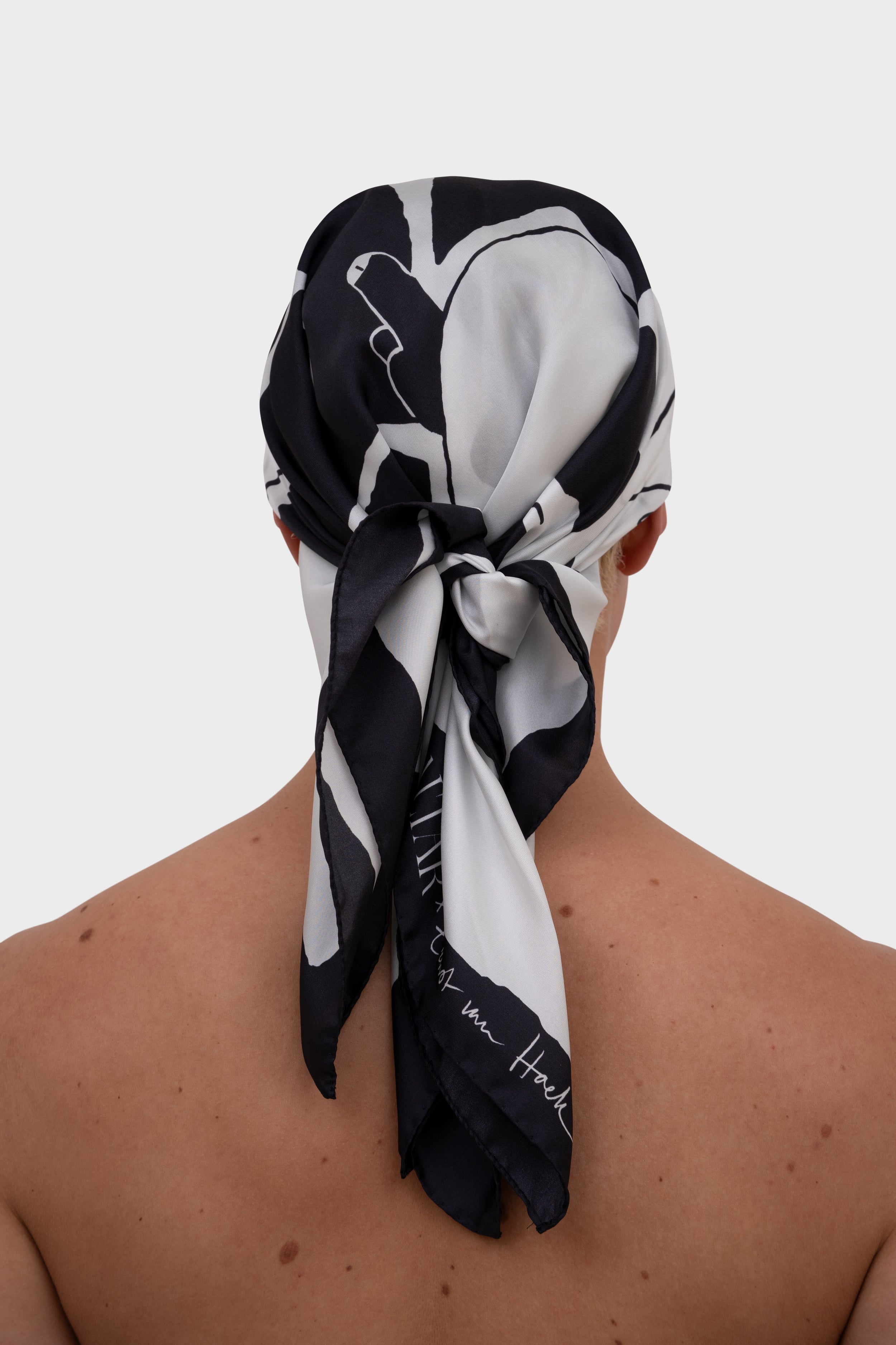 THE LOVERS SILK SQUARE 80CM X 80CM